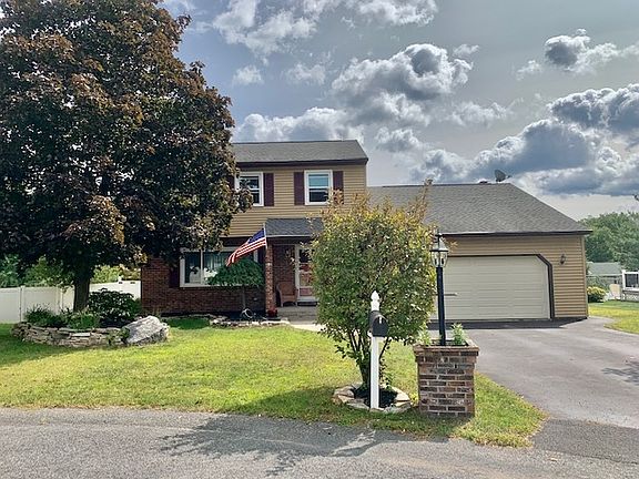2nd image of 12 Highland Ct