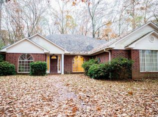 308 Tranquility Ln, Pine Bluff, AR 71603