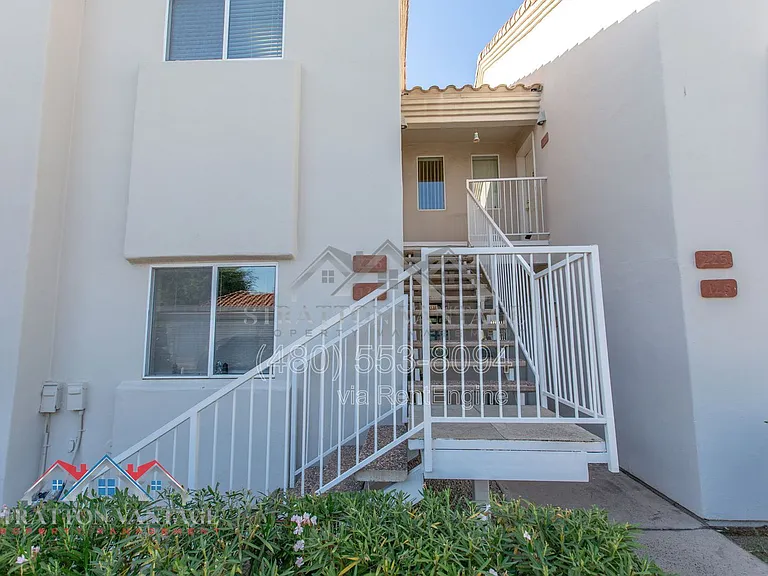 10401 N 52nd St #226 — Photo 4