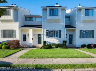 374 Middlewood Rd, Middletown, NJ 07748