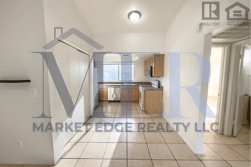 10802 N 16th Ave Photo 1