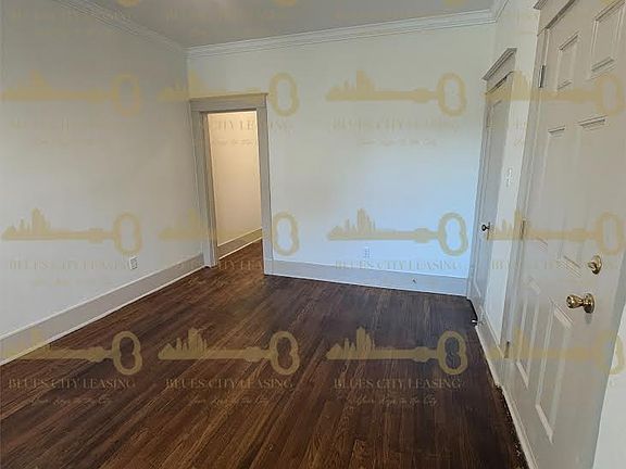 Living Room/Den