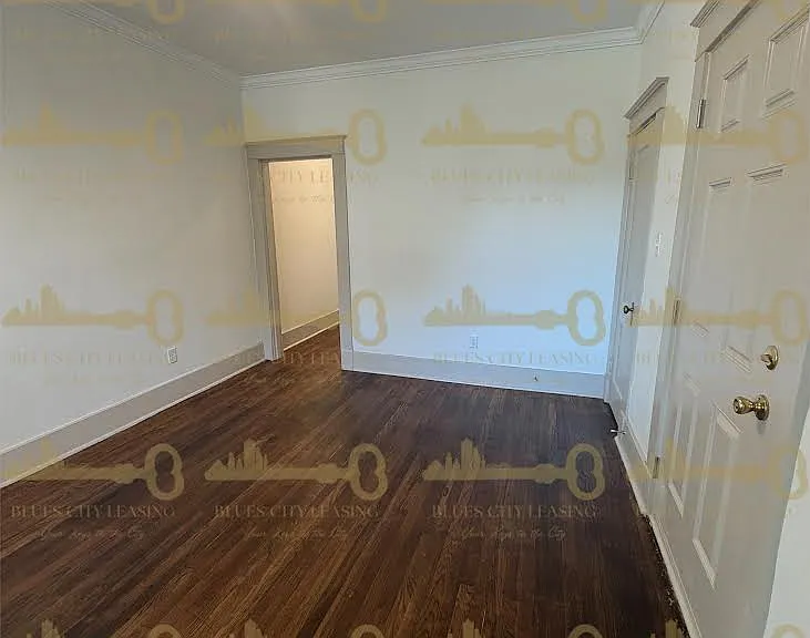 Living Room/Den