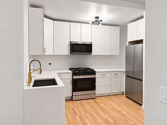 3rd image of 1104 E 46th St