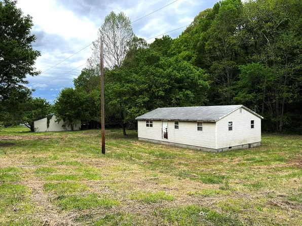 1583 Pine Top Rd, Bainbridge, OH 45612