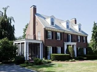 125 Shornecliffe Rd, Newton, MA 02458