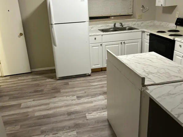 2032 Friendship Pl APT 2, Colorado Springs, CO 80904