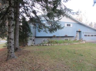 306 Old Military Rd, Lake Placid, NY 12946