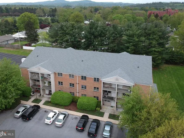 2101 Cedar Run Dr APT 305, Camp Hill, PA 17011