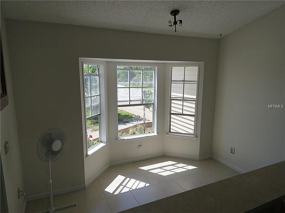 4th image of 3085 Fifer Dr