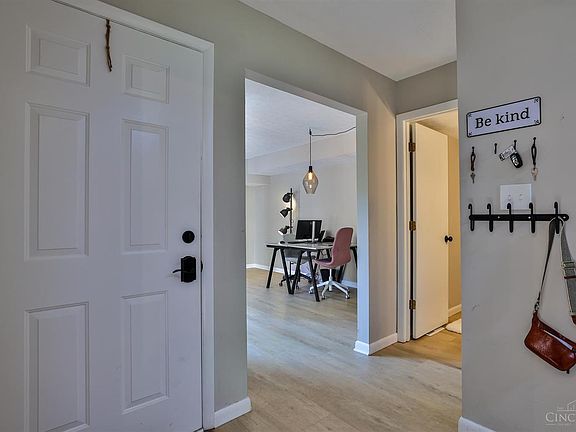 4th image of 9956 Timbers Dr