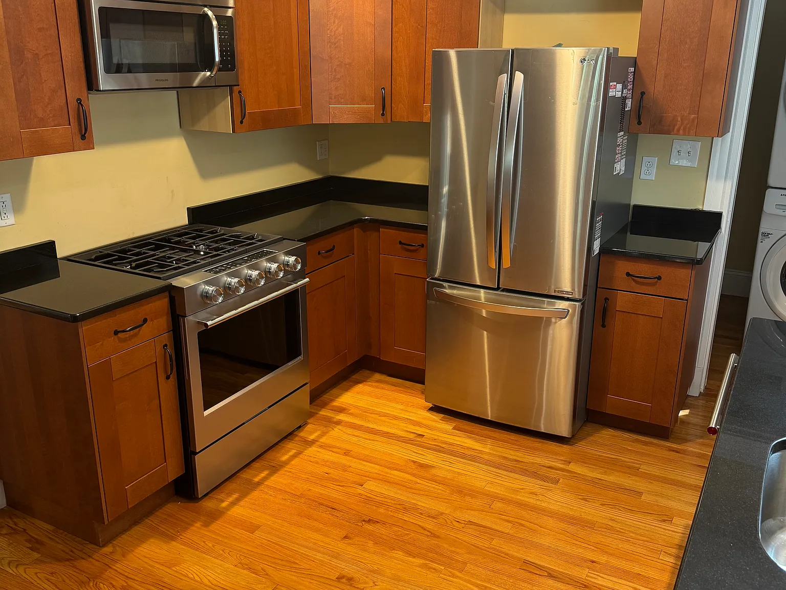 2 bed, 1482 sqft, $3,200 — Photo 1