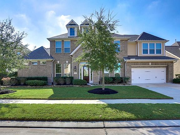 2nd image of 18807 S Bee Cave Springs Cir