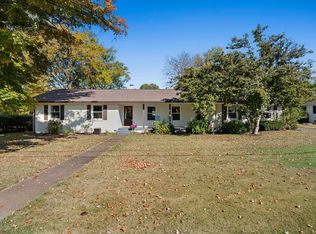 1911 Greenland Dr, Murfreesboro, TN 37130