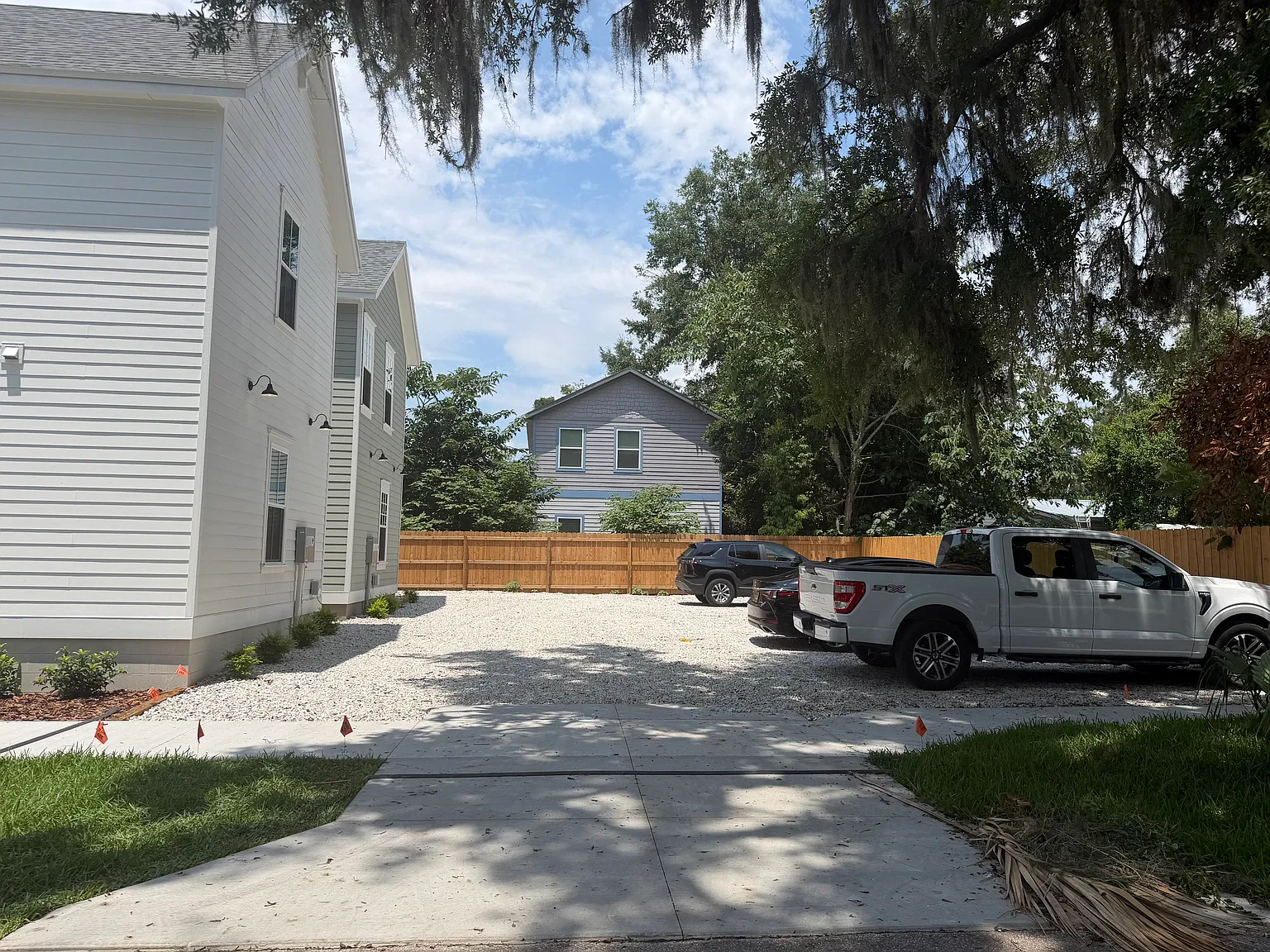 4 bed, 1584 sqft, $4,400 — Photo 4