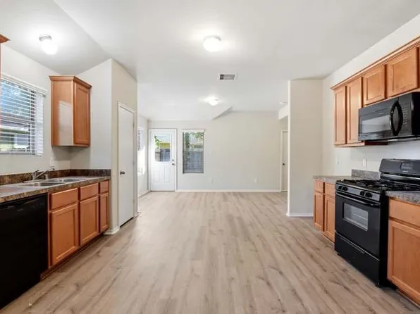 1606 Katydid Ct, Conroe, TX 77301