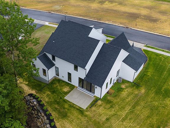 5th image of 421 Cannon Way