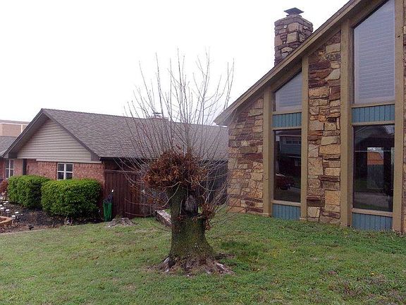 5th image of 5013 SW Country Club Dr