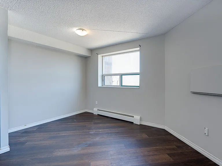 46 Gale Cres — Photo 37