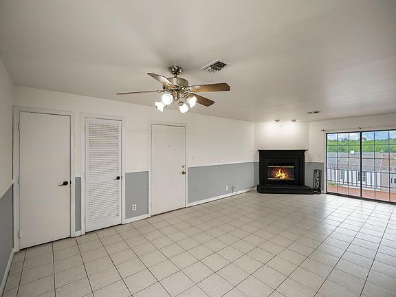 2nd image of 102 Picadilly Ln APT 203