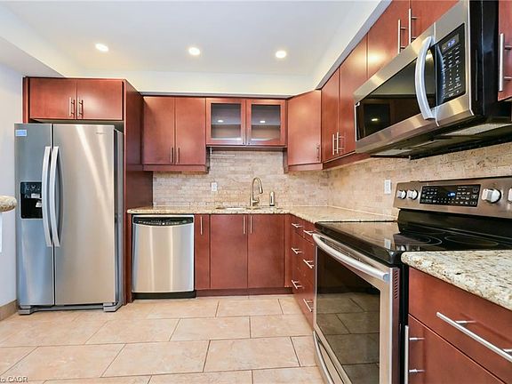 5th image of 2120 Rathburn Rd E Unit 32