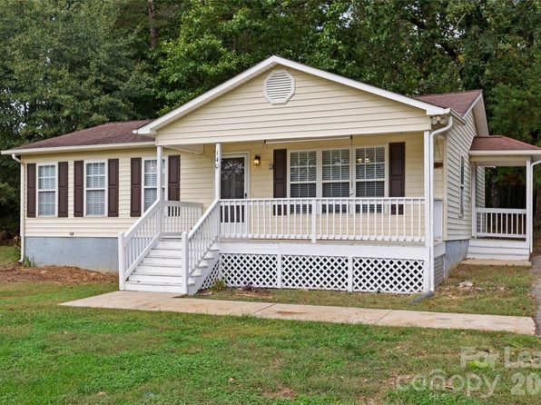 140 Clara Dr