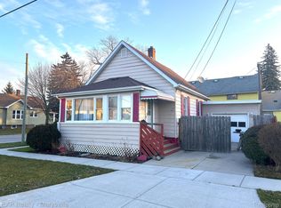 602 13th St, Port Huron, MI