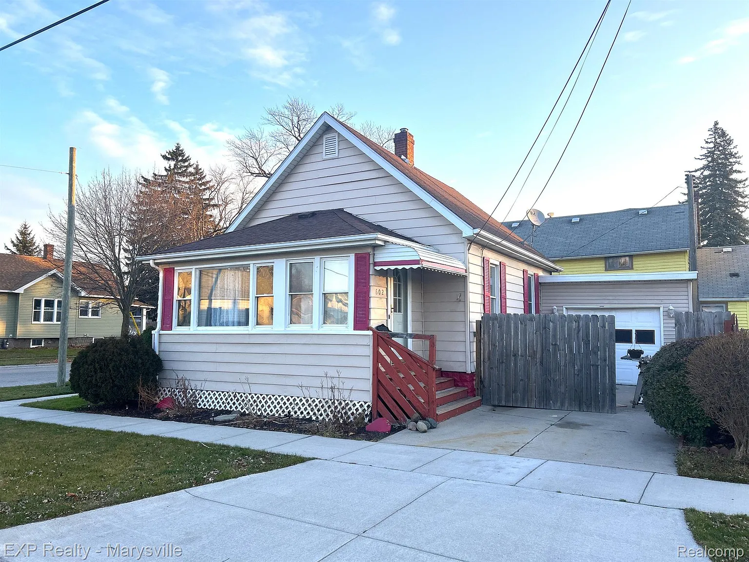 602 13th St photo 1
