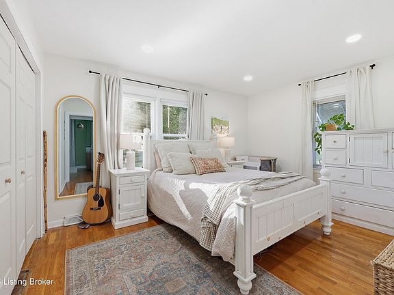 3rd image of 229 Webbmont Cir