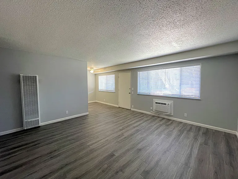 515 Camanche Lane - Summer Gardens Apartments — Photo 42