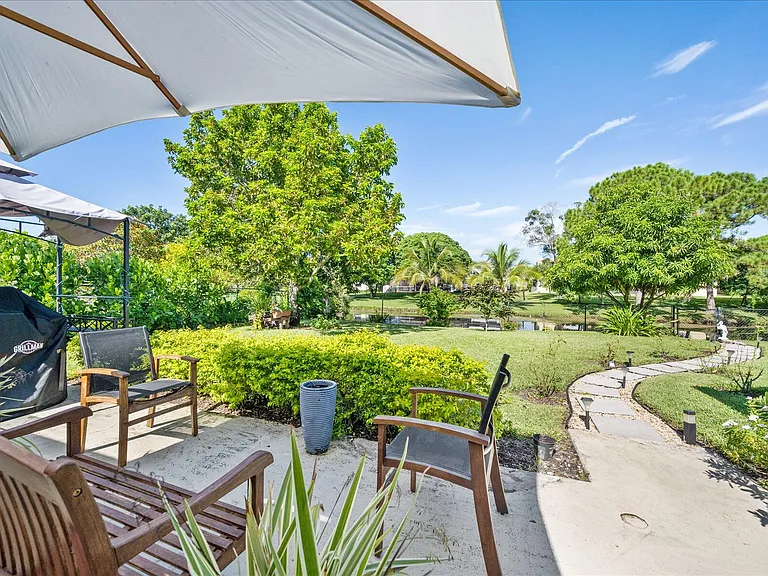 13889 Geranium Pl — Photo 26