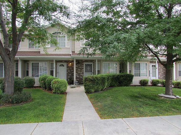 4th image of 2716 S Centerbrook Dr