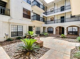 1908 San Antonio St