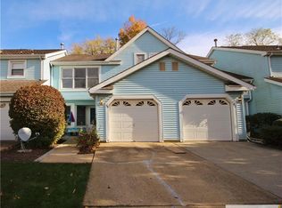 98 Van Liew Ct UNIT 98, East Brunswick, NJ 08816