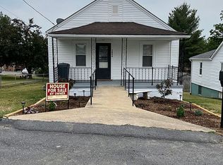 2404 3rd St, Staunton, VA 24401