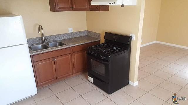 2nd image of 919 East St