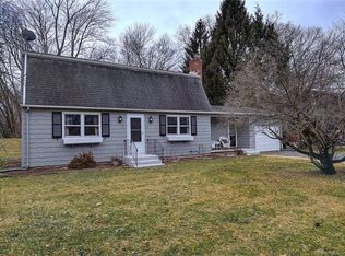 16 Princeton Ln, Glastonbury, CT 06033