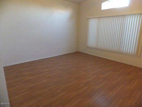 2nd image of 1256 E Linda Ln