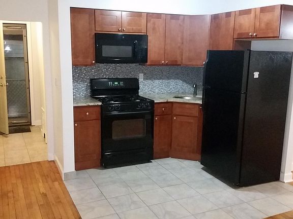 3rd image of 1002 Ohm Ave