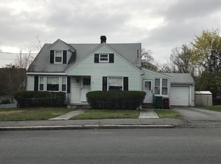 128 Beech St, Lowell, MA 01850