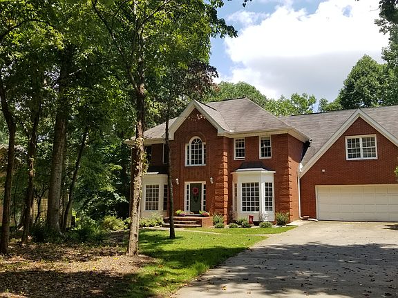 2nd image of 5630 Dunroven Ct