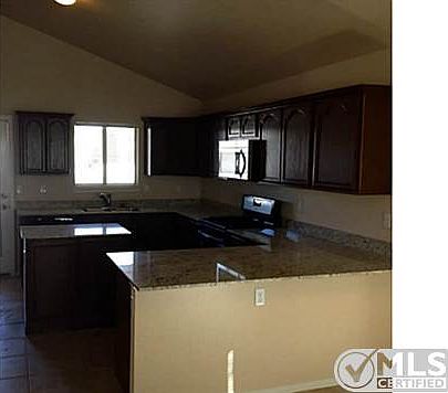 3rd image of 3909 Hueco Valley Dr