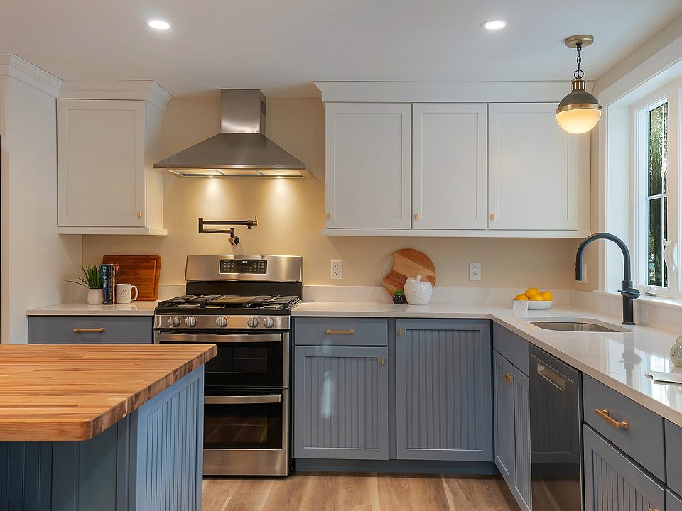 259 Pine Hill Road, Cape Neddick, ME 03902 Zillow