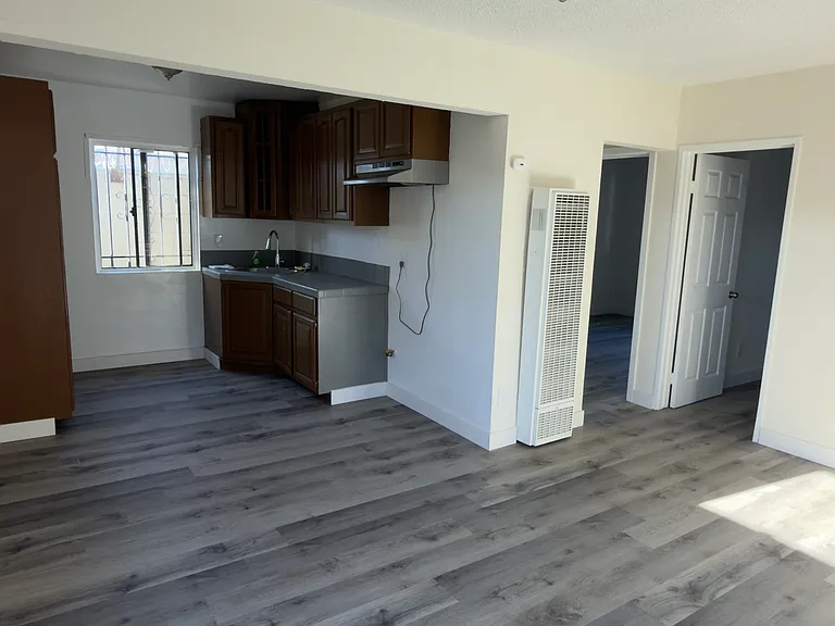 1159 E 77th Pl #3 — Photo 9