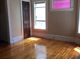 18 Isham St, Burlington, VT