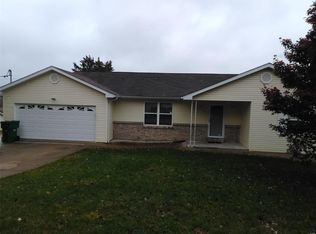 701 Clarke St, De Soto, MO 63020