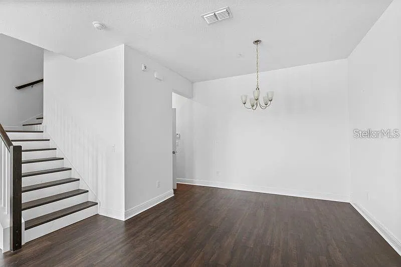 3 bed, 2.5 bath, 1776 sqft, $3,000 — Photo 2