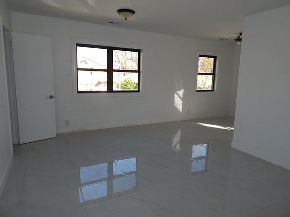 5th image of 218 137 Ave. Laurelton #2F