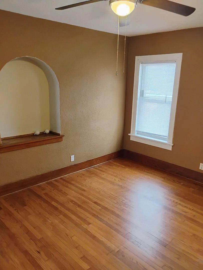 Historic Kamp's Court Apartments — Photo 4