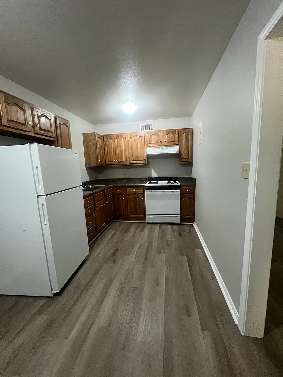 Building Photo - 803 S Mobile Ave #4